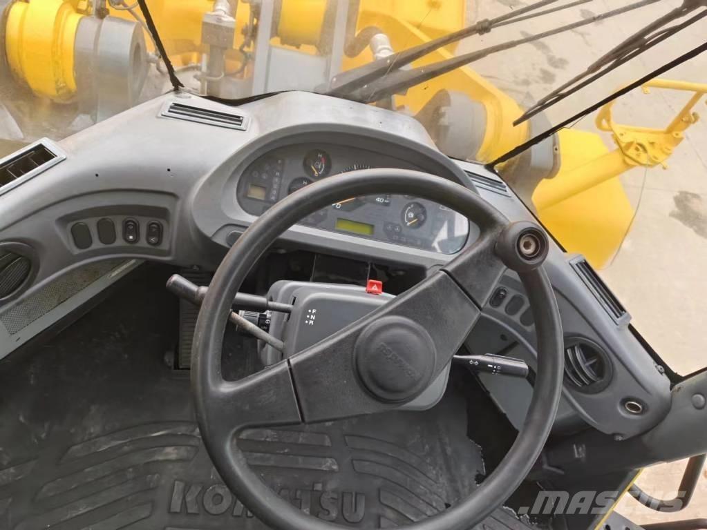 Komatsu WA 470-6 Колесни товарачи