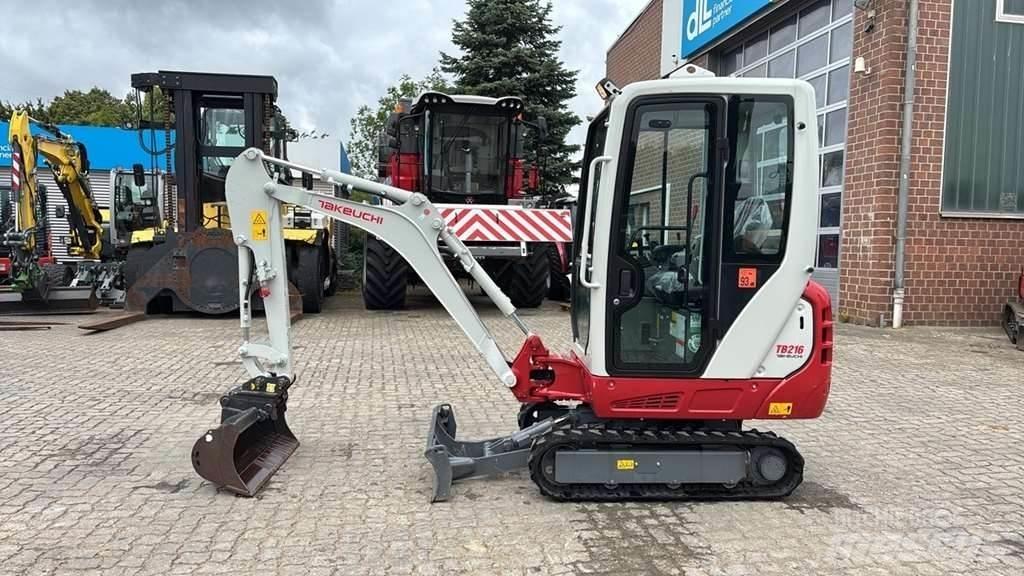 Takeuchi TB216 A Мини екскаватори < 7 т