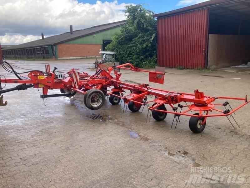 Kuhn GF8702T Гребла и сенообръщачки