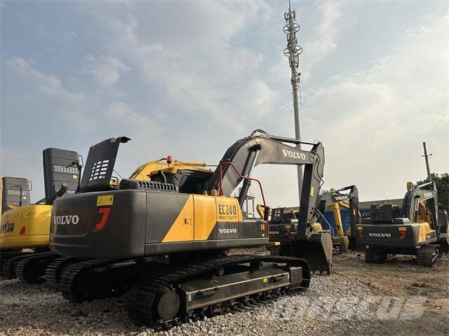 Volvo EC240 Верижен екскаватор