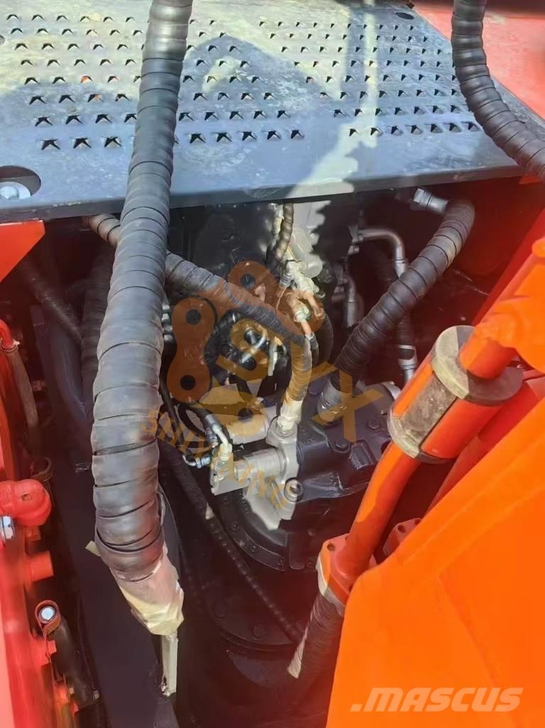 Doosan DX 225 LC Екскаватори с дълго рамо