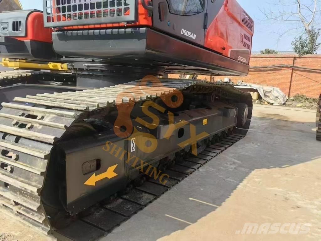 Doosan DX 225 LC Екскаватори с дълго рамо