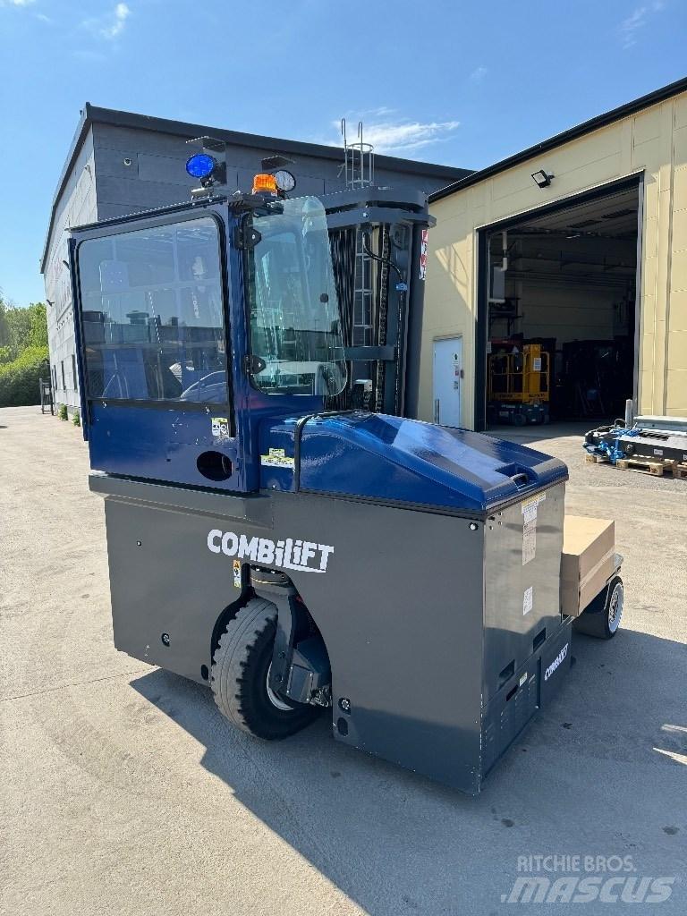 Combilift C4000ET Повдигач с движение в 4 посоки