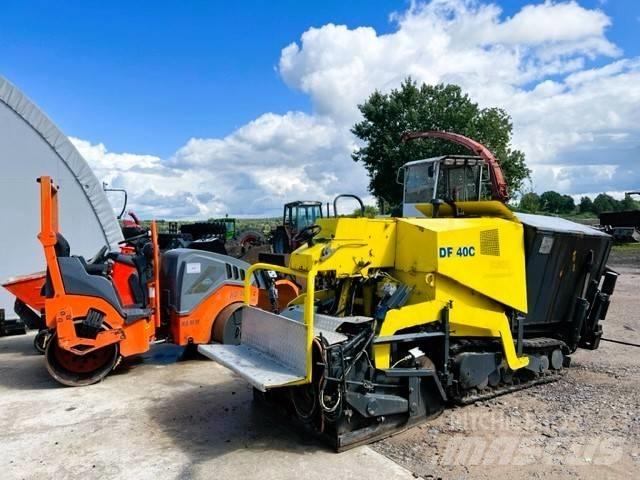 Demag DF 40 C Машини за асфалт