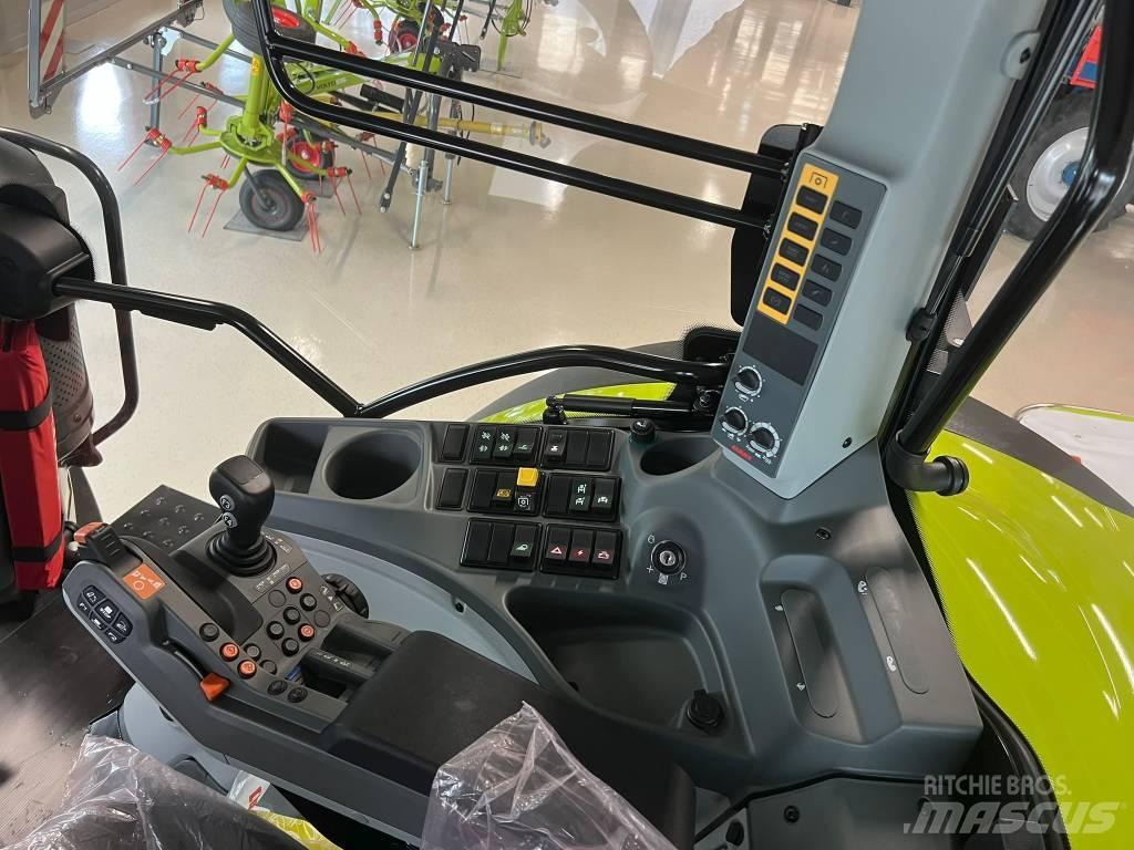 CLAAS Arion 530 Трактори