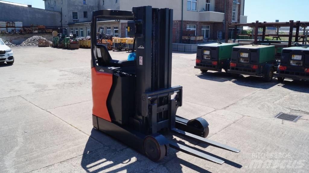 Linde R 20 N Ретрак/ Високоповдигач с изместване на вилката напред
