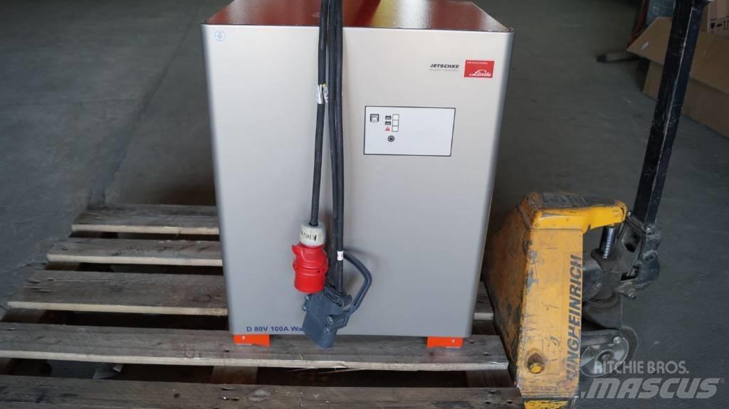 Linde R 20 N Ретрак/ Високоповдигач с изместване на вилката напред