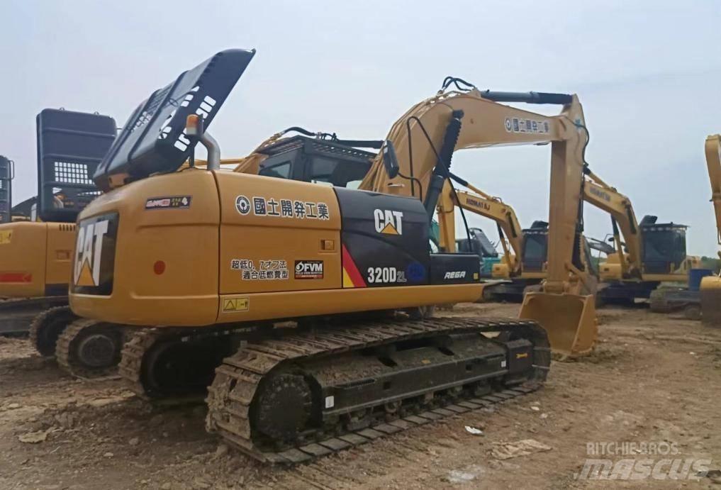 CAT 320 D2L Верижен екскаватор