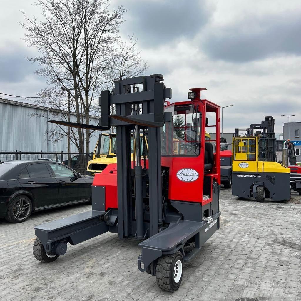 Combilift C4000 Повдигач с движение в 4 посоки