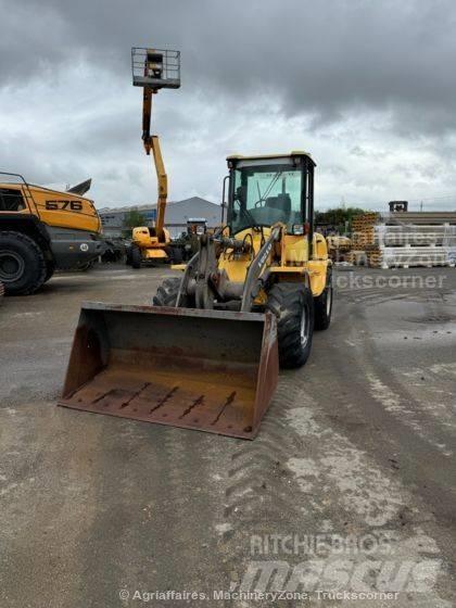 Volvo L 30 B Колесни товарачи