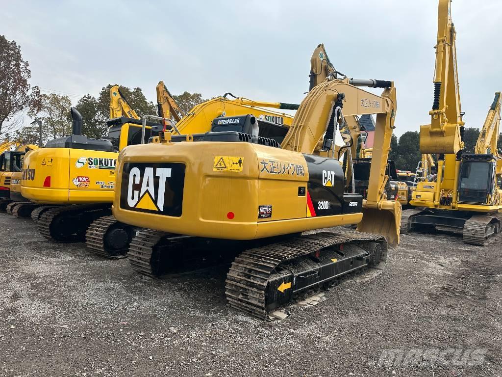CAT 320 D2 Верижен екскаватор