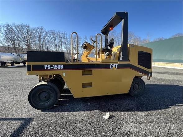 CAT PS-150B Пневматични гумени  ролки

