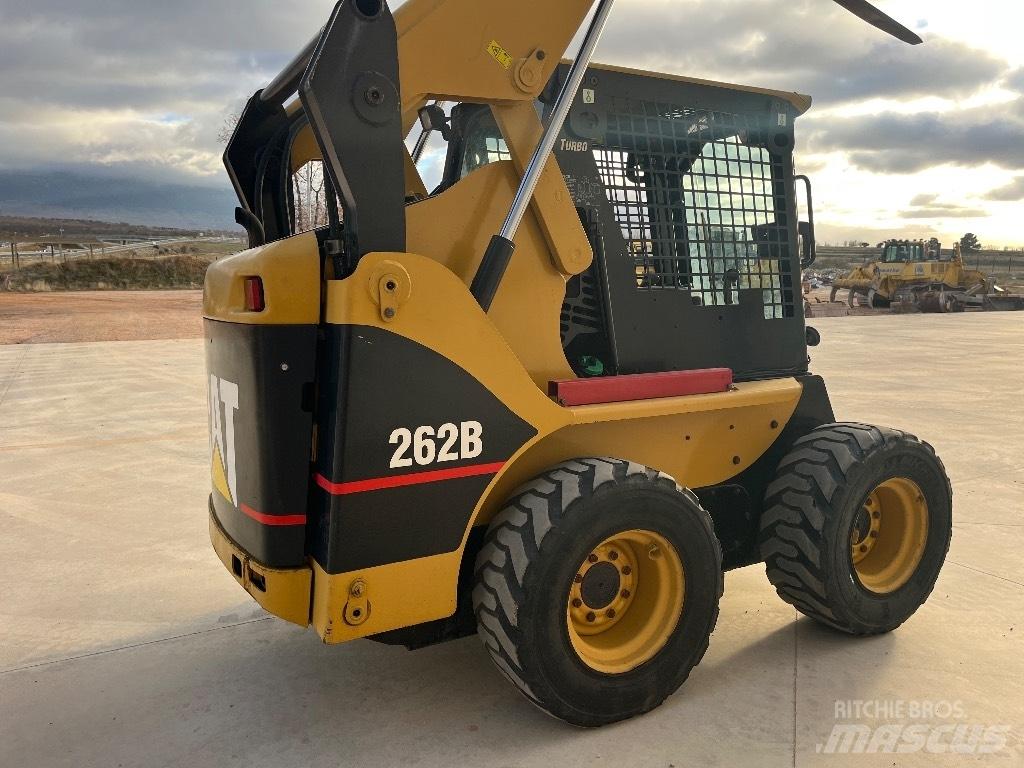 CAT 262 B Мини товарачи
