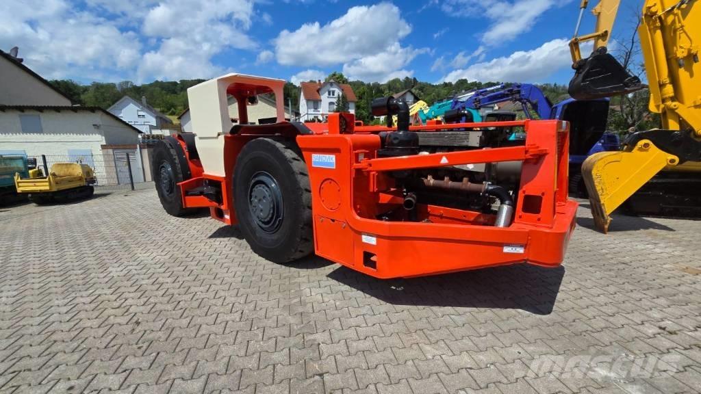 Toro 400 Подземни товарачи