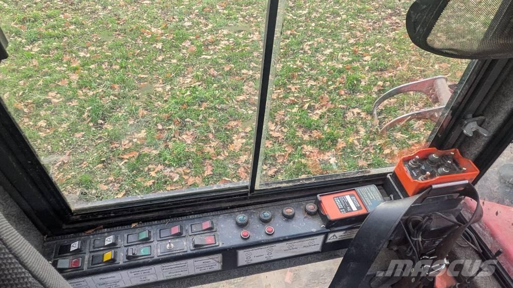 Ritter R-185 Скидери
