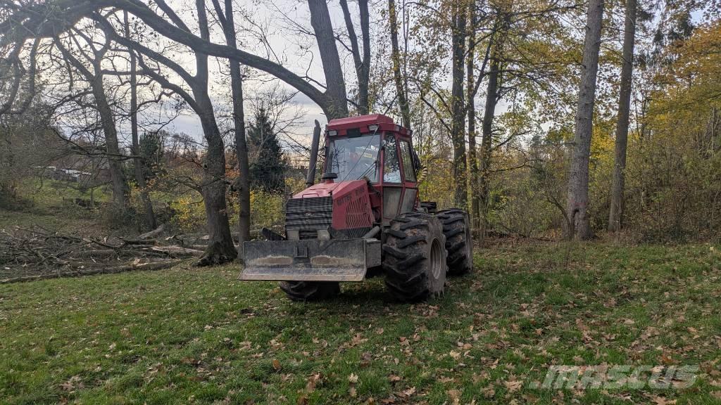 Ritter R-185 Скидери
