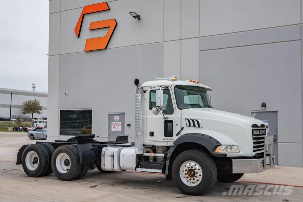 Mack Granite GU 813 Влекачи