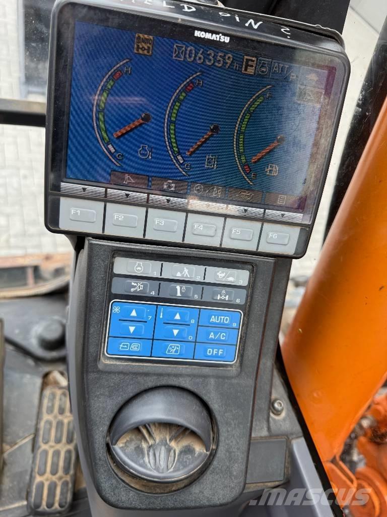 Komatsu PW 148-8 Колесни екскаватори