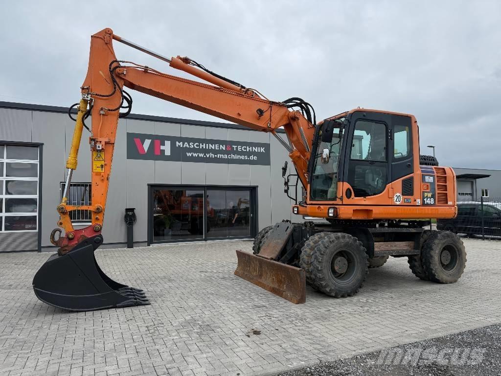Komatsu PW 148-8 Колесни екскаватори