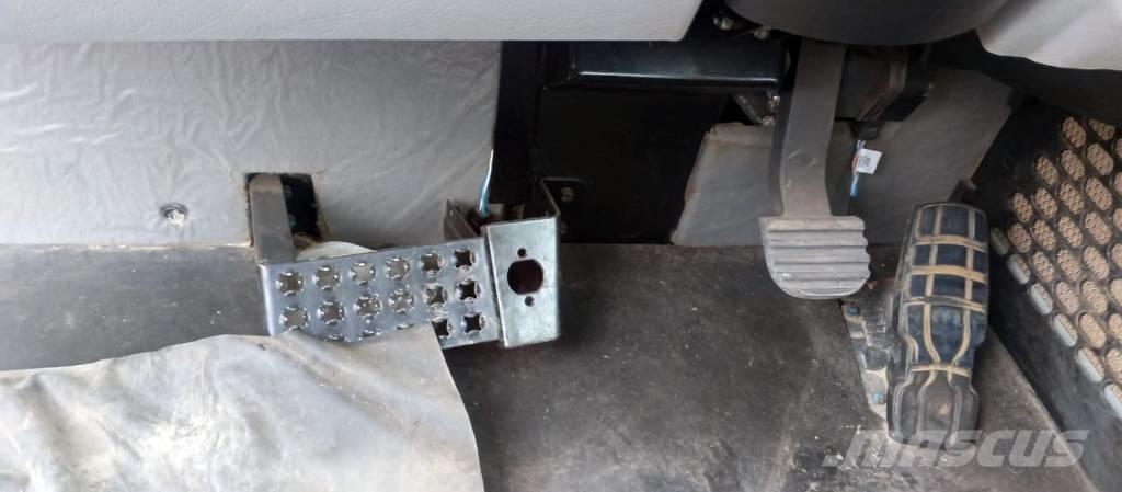 CAT 730 C 2 Дъмпери/моторни превозни средства