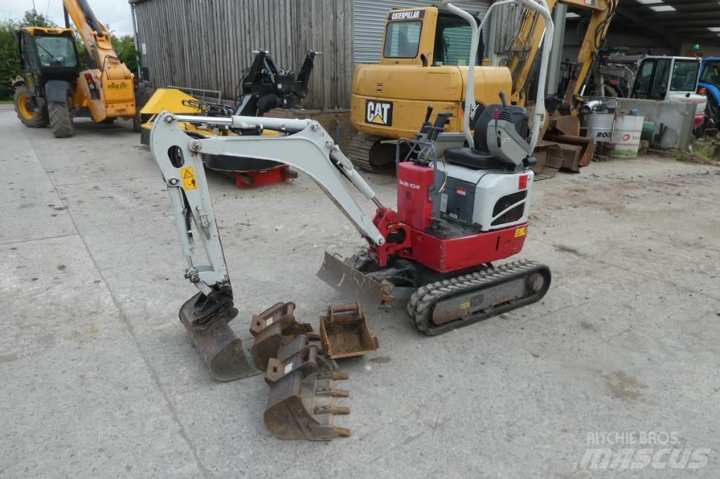 Takeuchi TB 210 R Мини екскаватори < 7 т