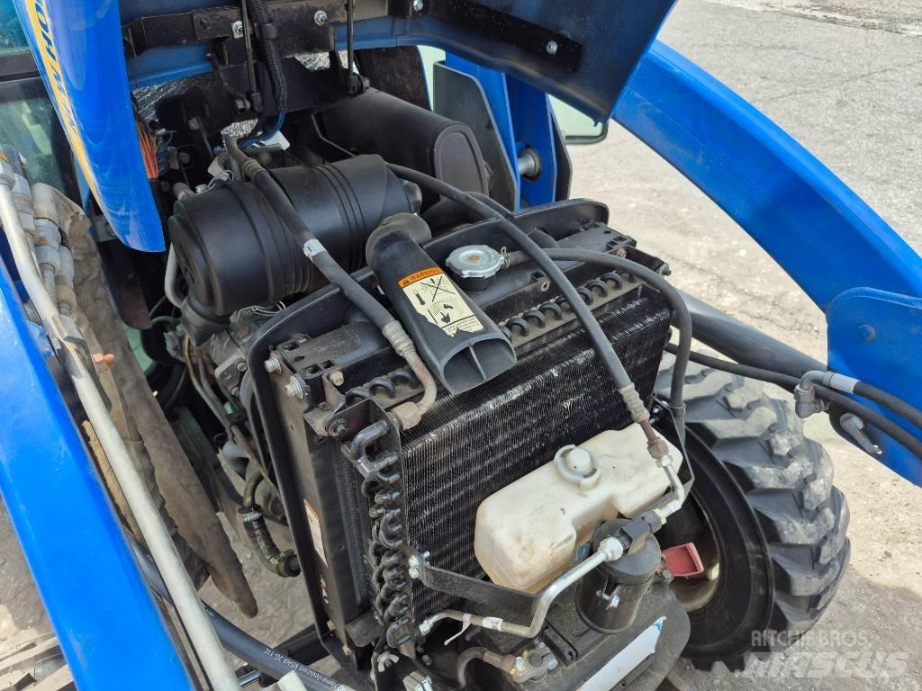New Holland 3050 Трактори
