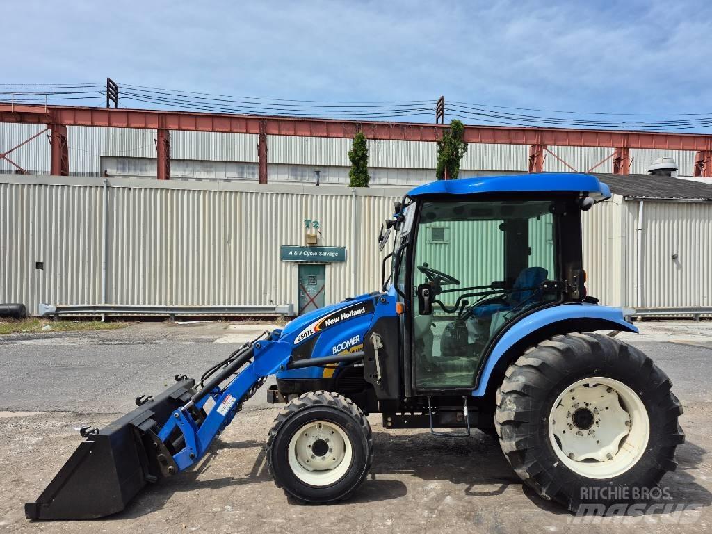 New Holland 3050 Трактори