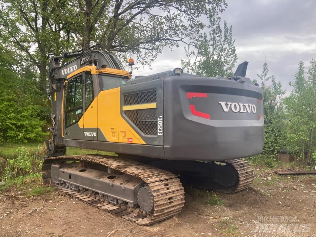 Volvo EC 250 EL Верижен екскаватор