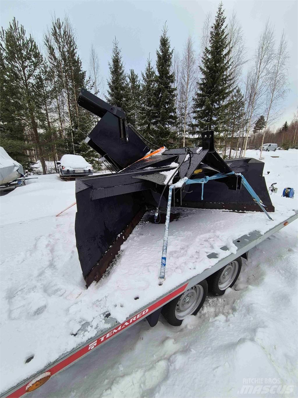 Leppä 255 Снегохвъргачки
