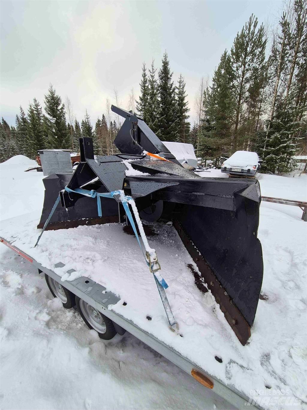 Leppä 255 Снегохвъргачки
