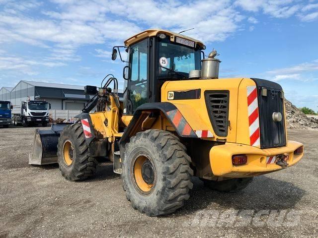 JCB 436 HT Колесни товарачи
