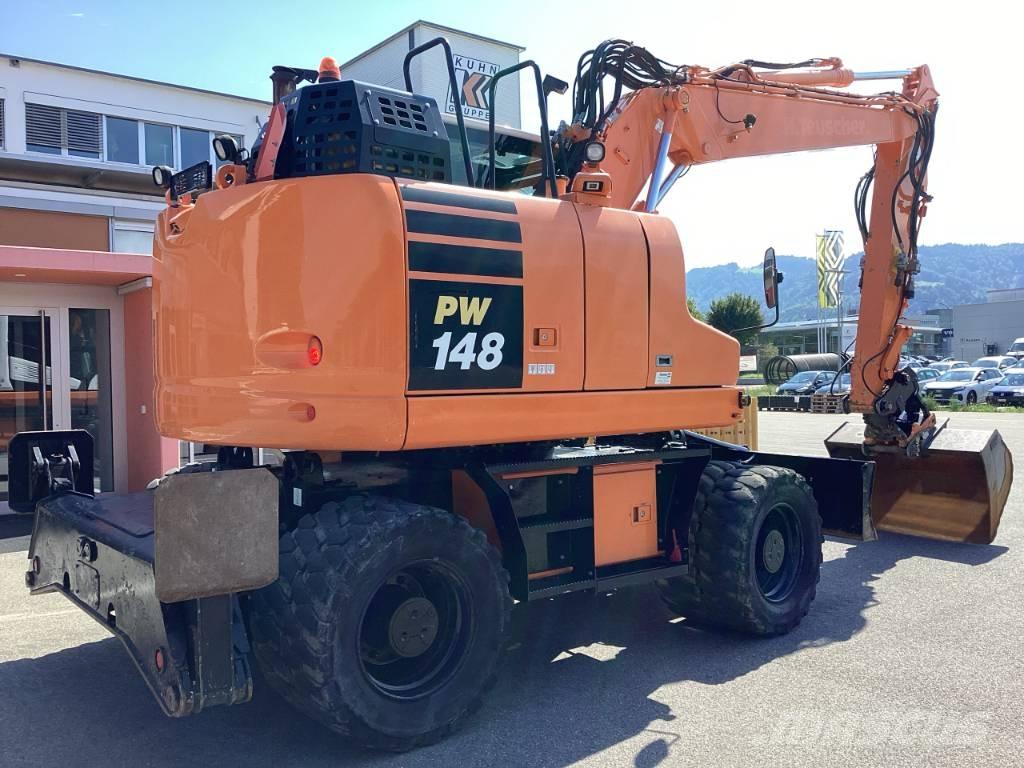 Komatsu PW 148-11 Колесни екскаватори