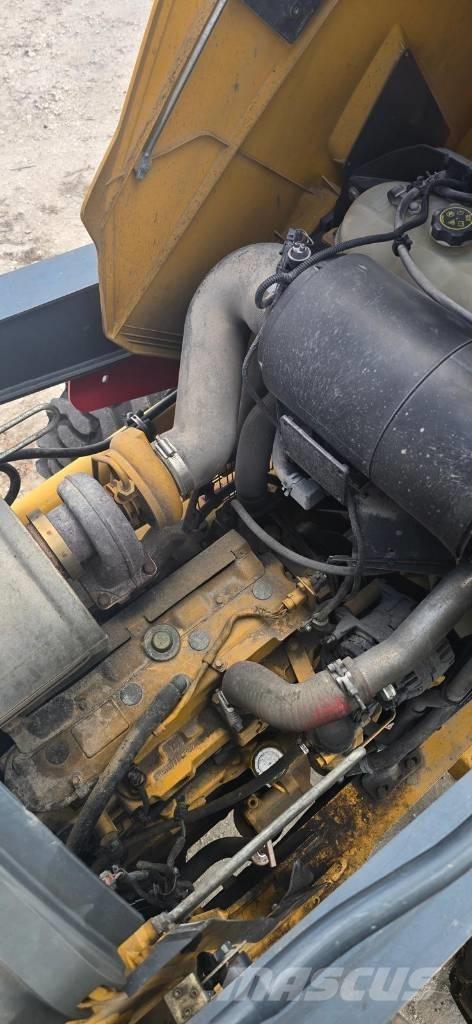 John Deere 310 L EP Товарач със заден ексватор