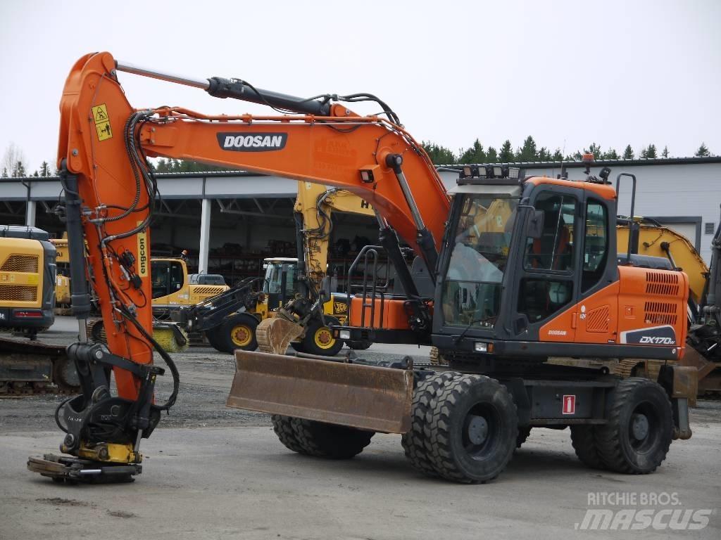 Doosan DX 170 W-5 Колесни екскаватори