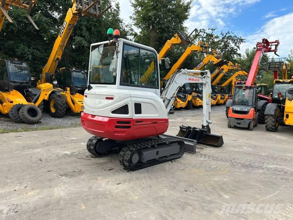 Takeuchi TB 230 Мини екскаватори < 7 т