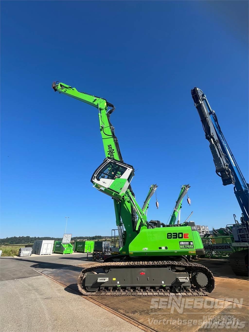 Sennebogen 830 R Багери за разрушаване
