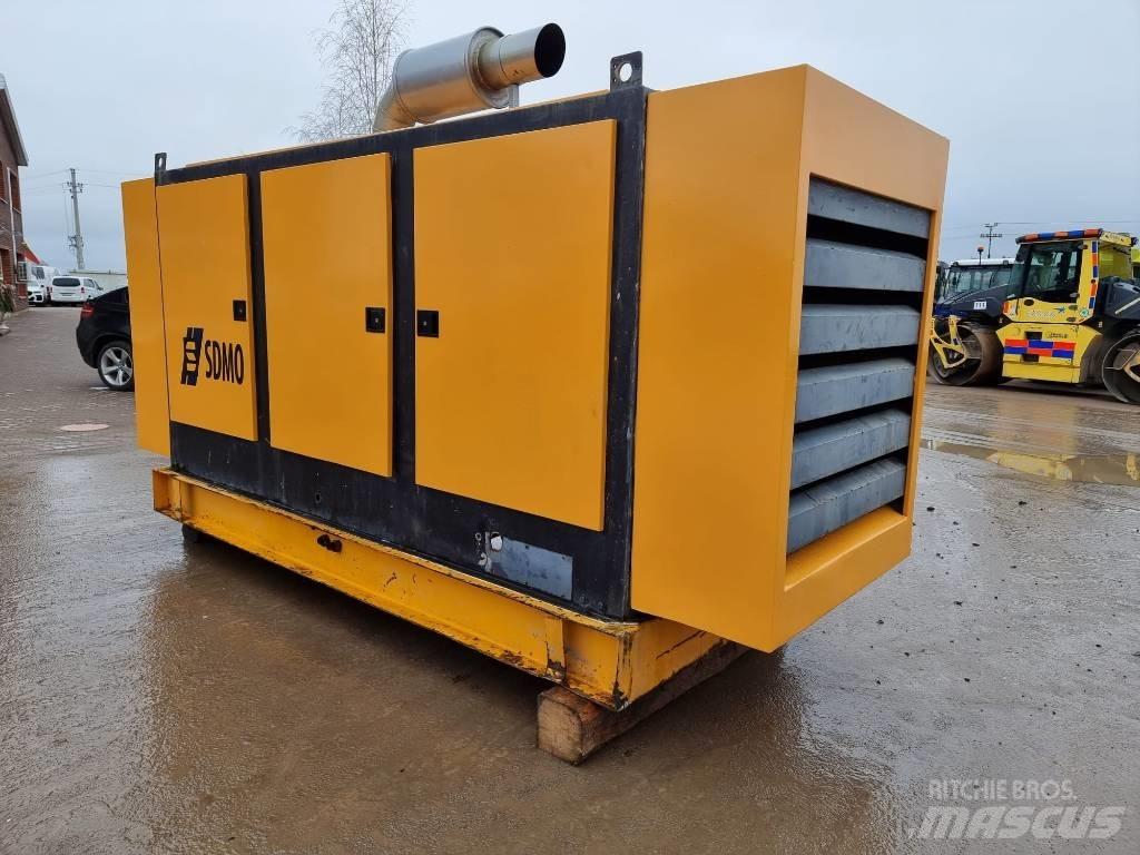Sdmo 450 KW Дизелови генератори
