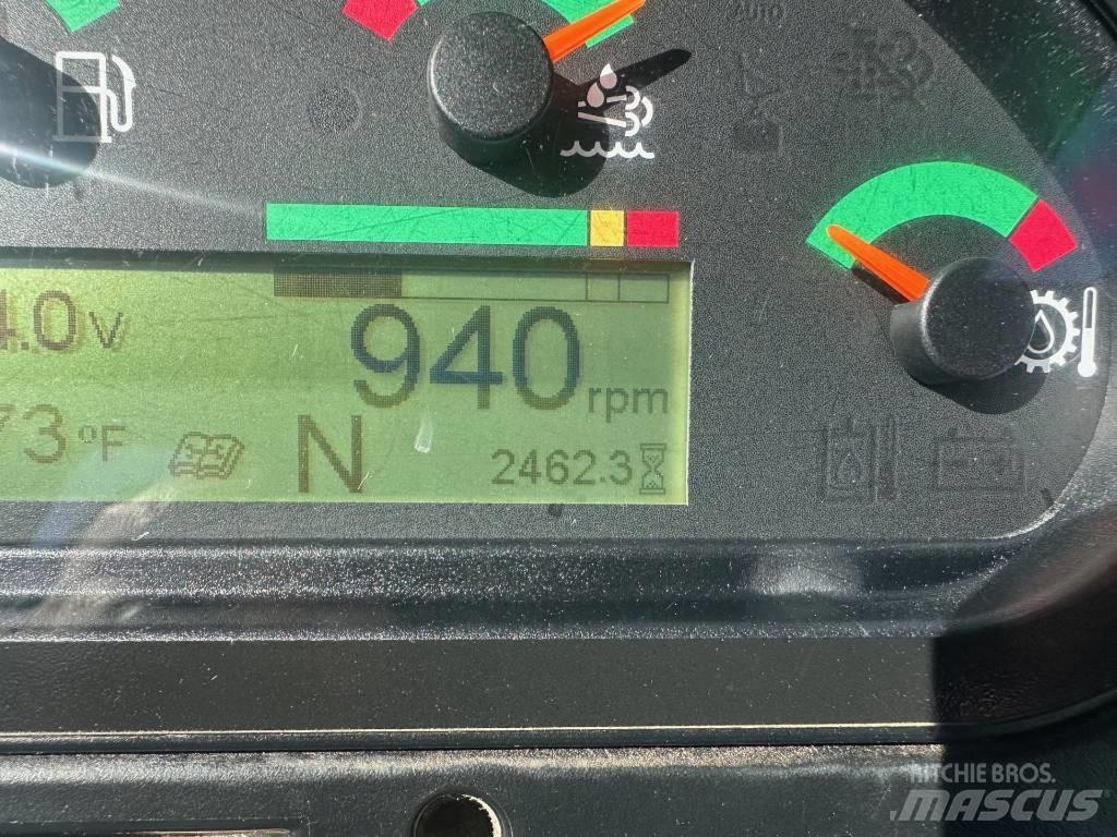 CAT 420 F Товарач със заден ексватор