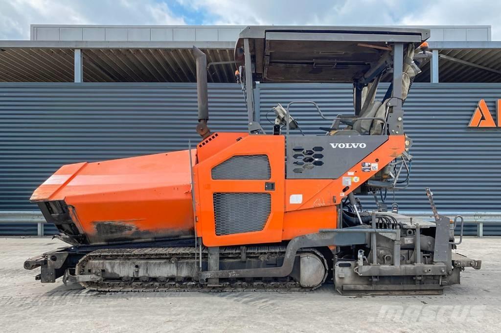 Volvo P7820C Машини за асфалт