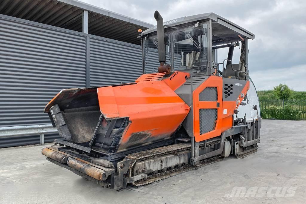 Volvo P7820C Машини за асфалт
