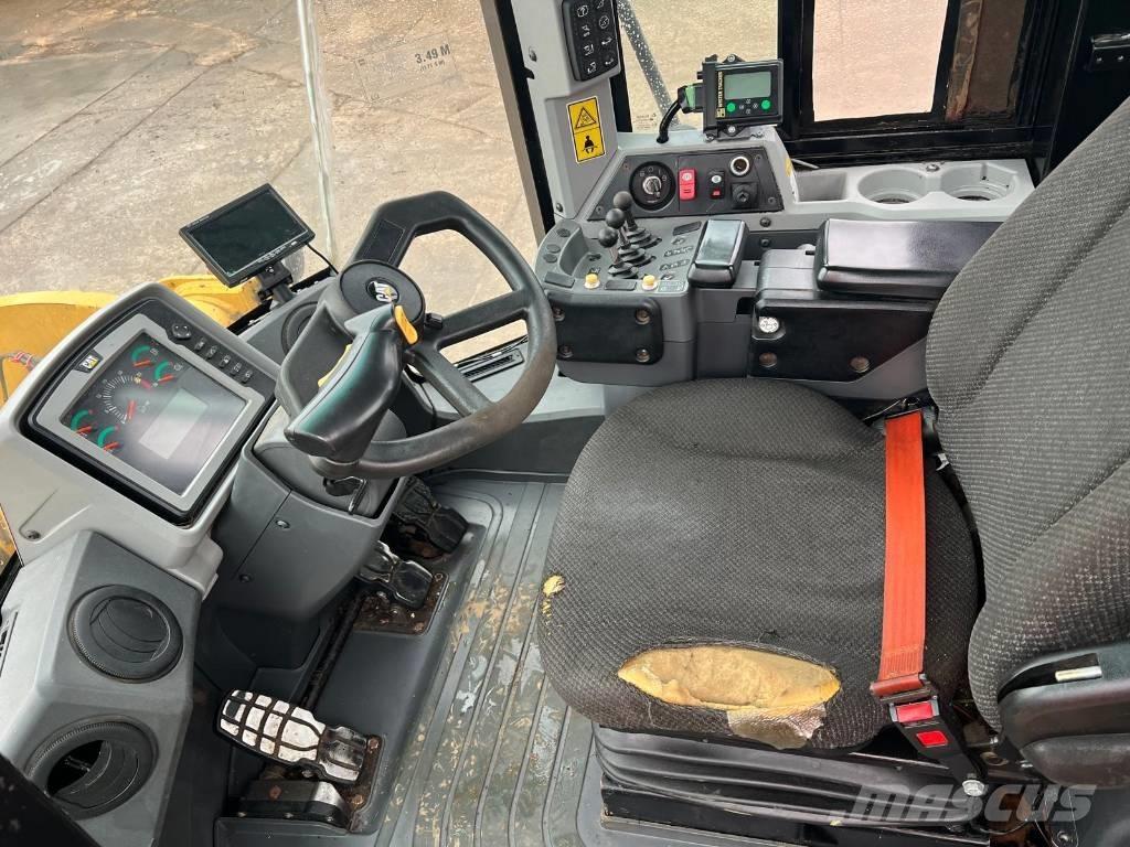 CAT 950 K Колесни товарачи