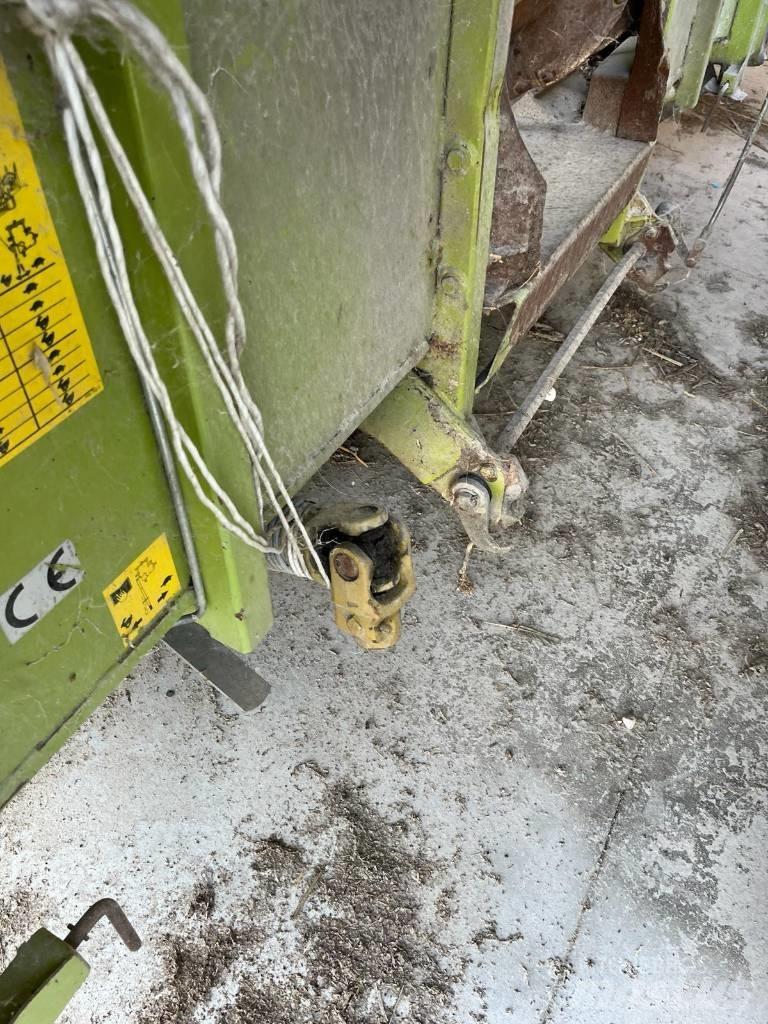 CLAAS RU 600 Самоходни фуражири