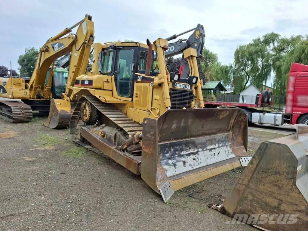 CAT D 6 R Верижни булдозери
