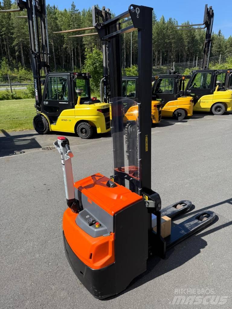Rocla SWS12L Колички високоповдигачи с теглич