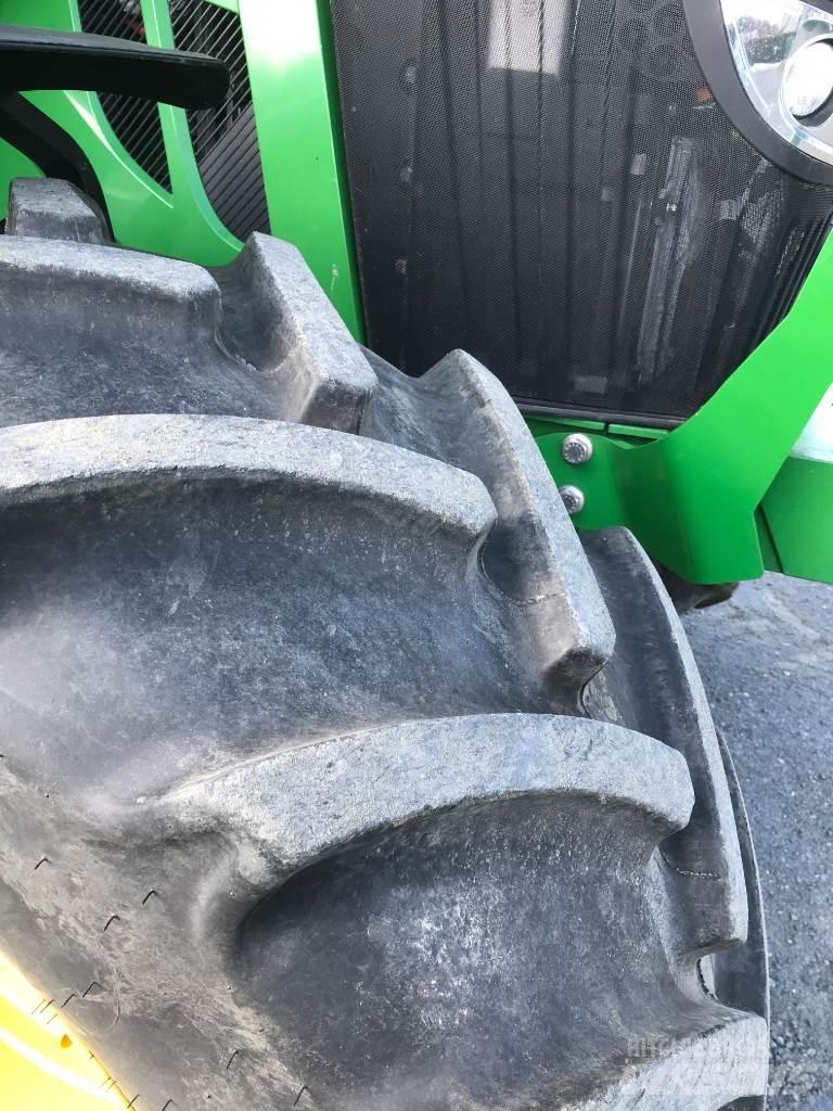 John Deere 6100 M Трактори