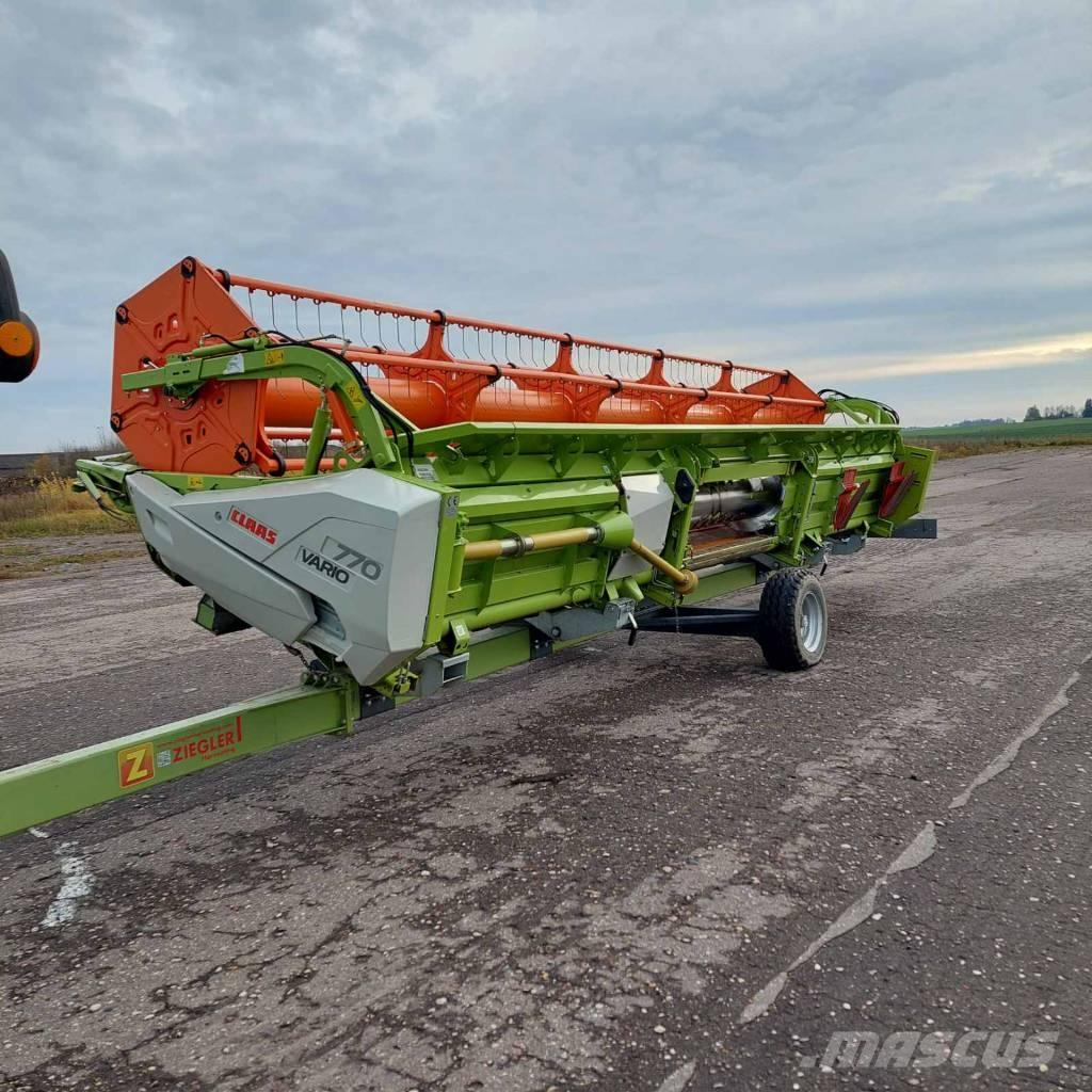 CLAAS Lexion 670 Комбайни