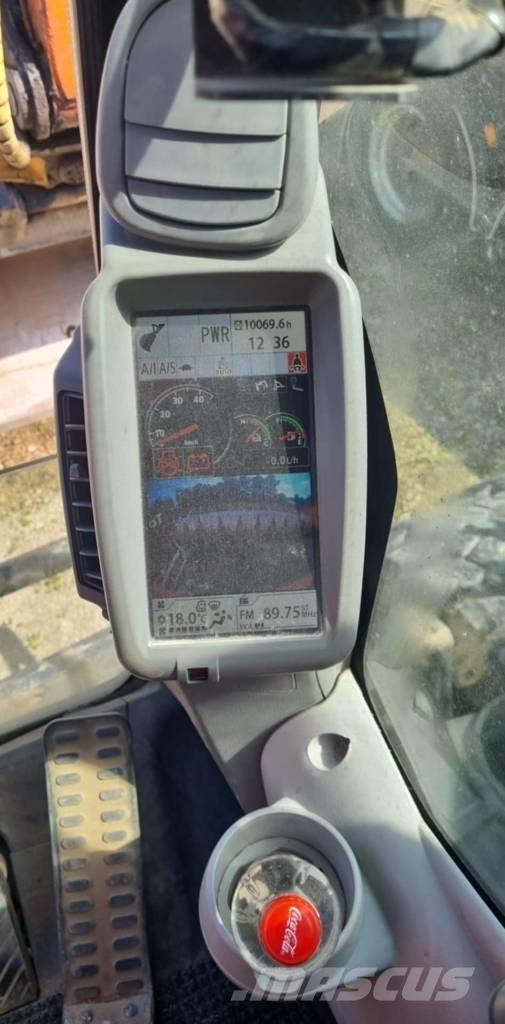 Hitachi ZX140W-5B Колесни екскаватори