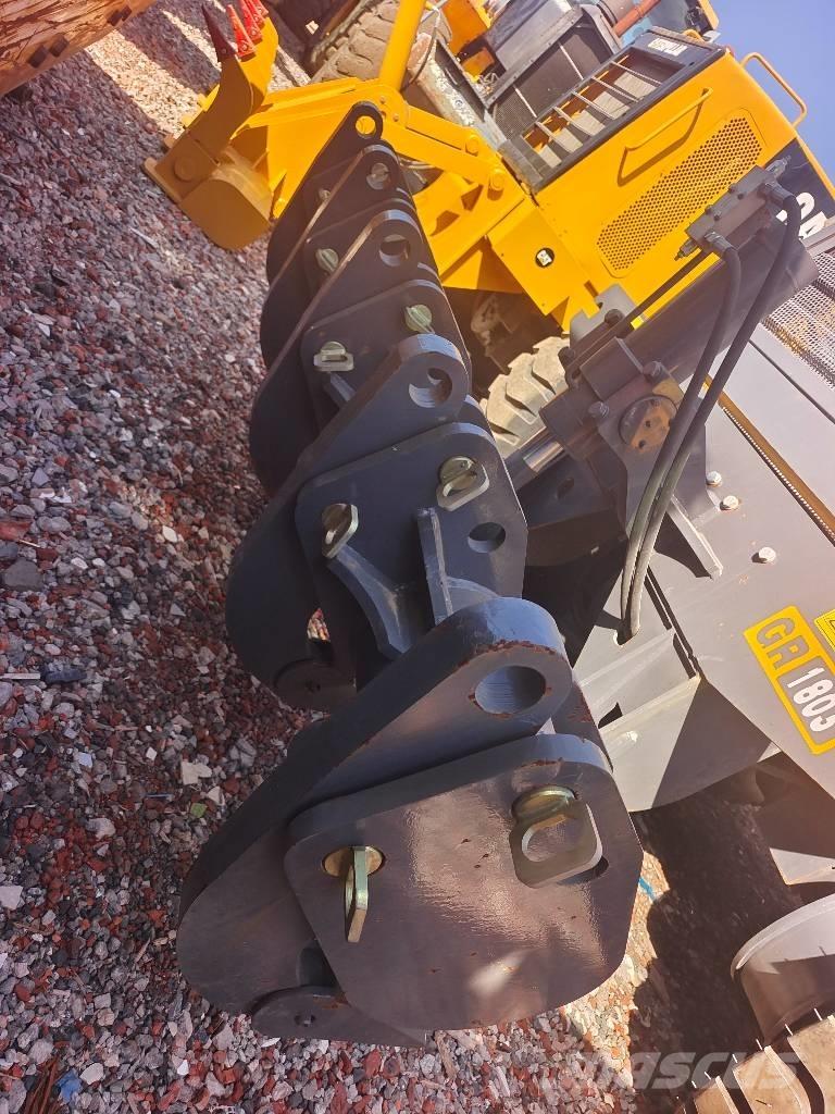 XCMG GR 1803 Грейдери