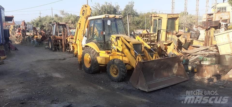 JCB 3 CX 4 T Товарач със заден ексватор