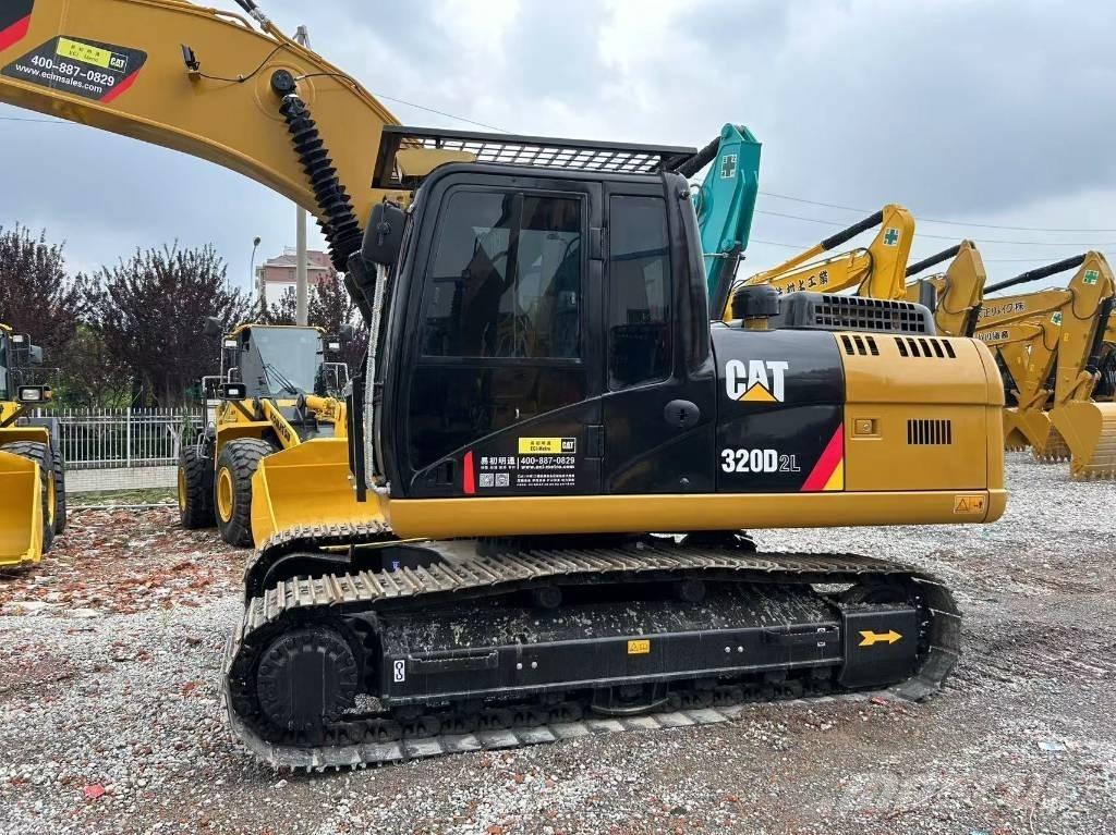CAT 320 D Верижен екскаватор